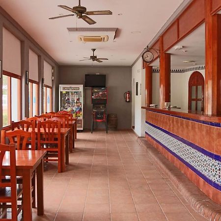 Hotel Comarruga Platja Kültér fotó