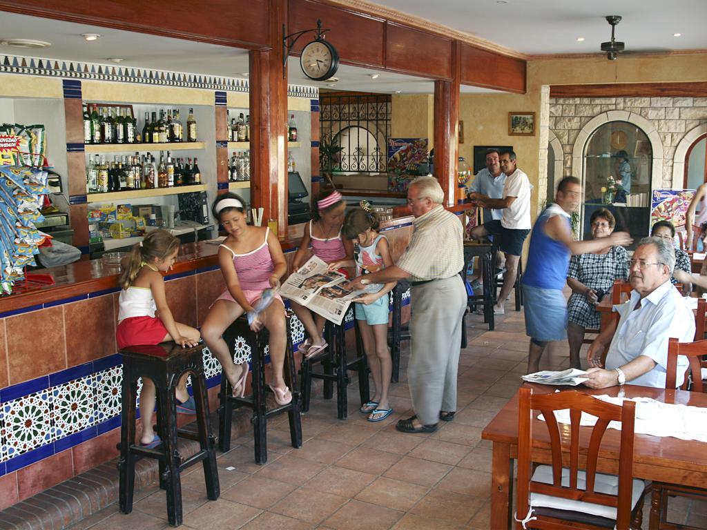 Hotel Comarruga Platja Kültér fotó