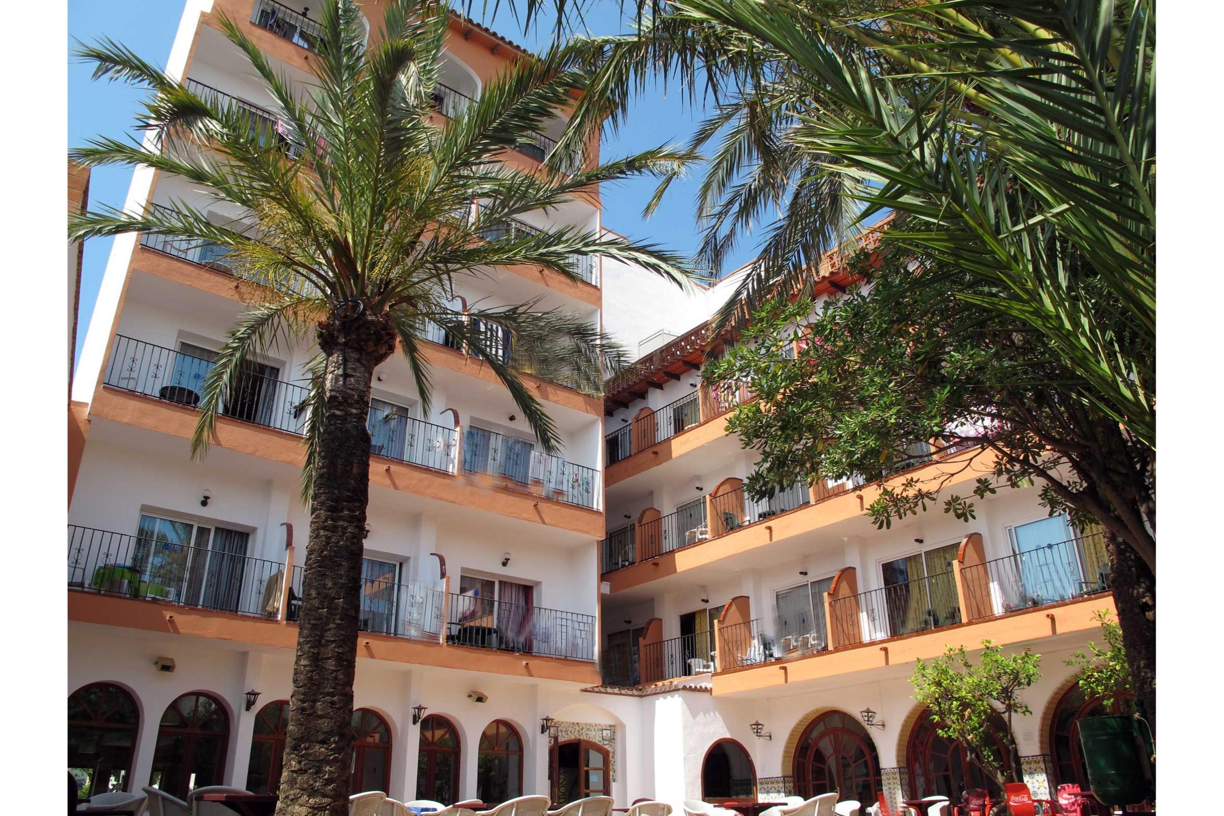 Hotel Comarruga Platja Kültér fotó