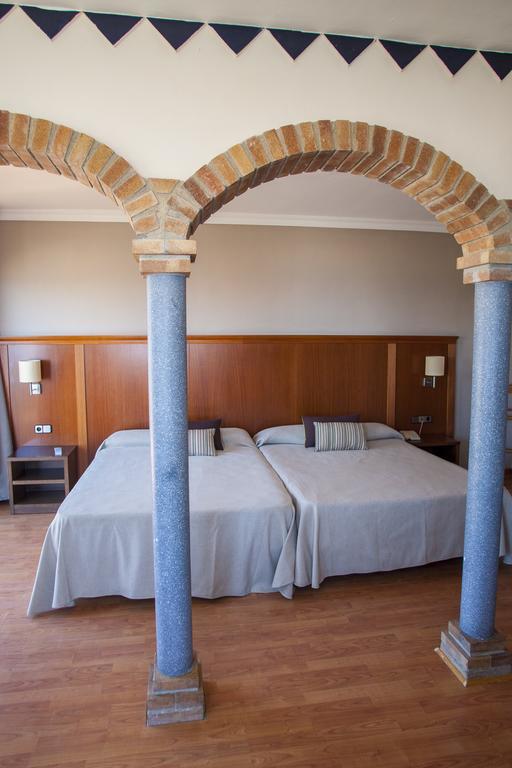 Hotel Comarruga Platja Kültér fotó