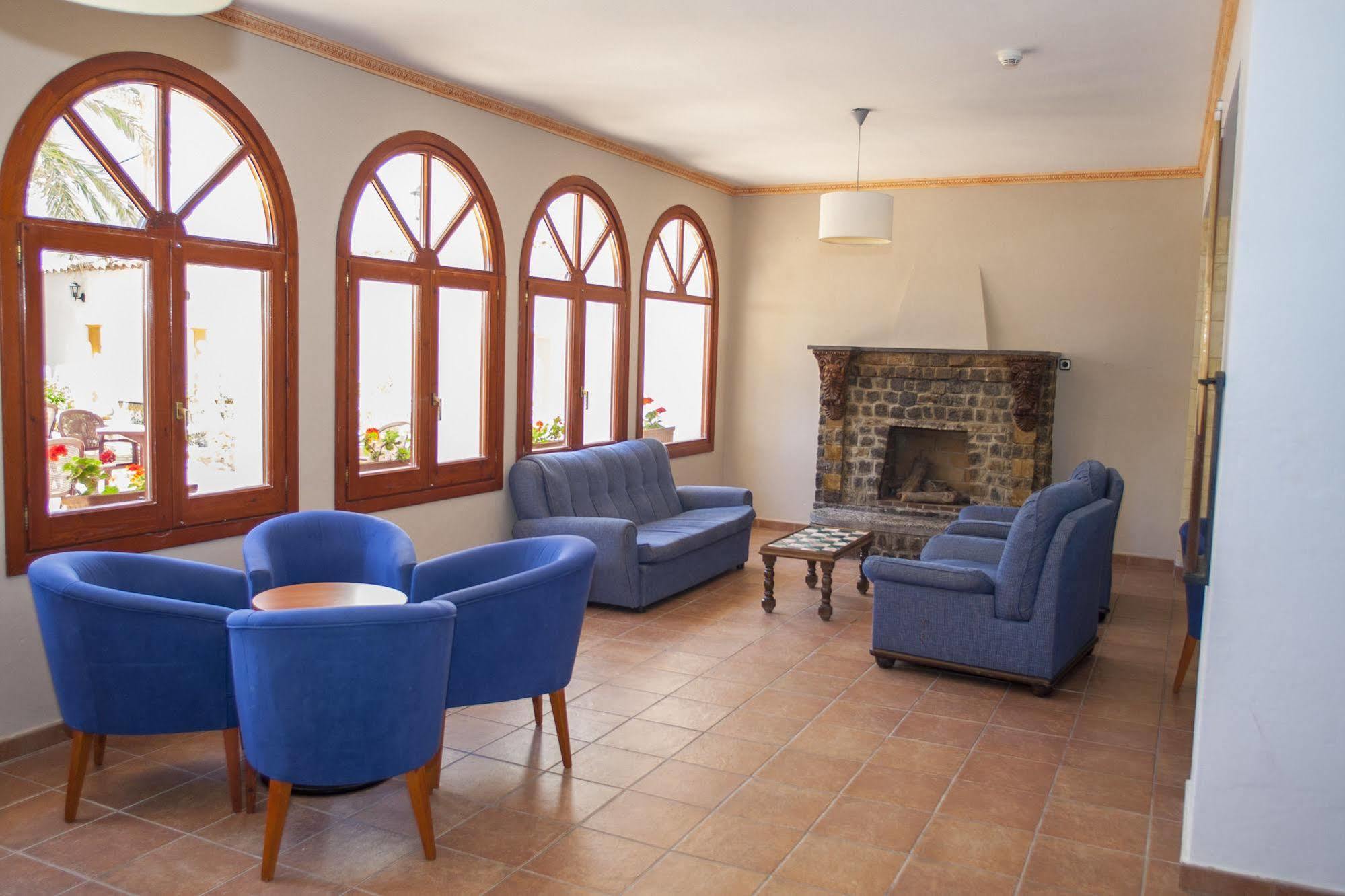 Hotel Comarruga Platja Kültér fotó