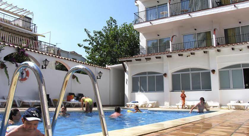 Hotel Comarruga Platja Kültér fotó