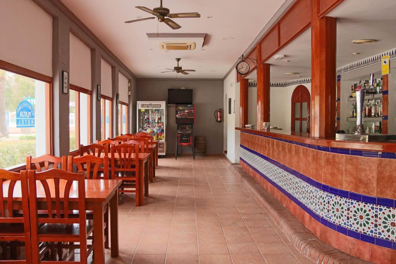Hotel Comarruga Platja Kültér fotó