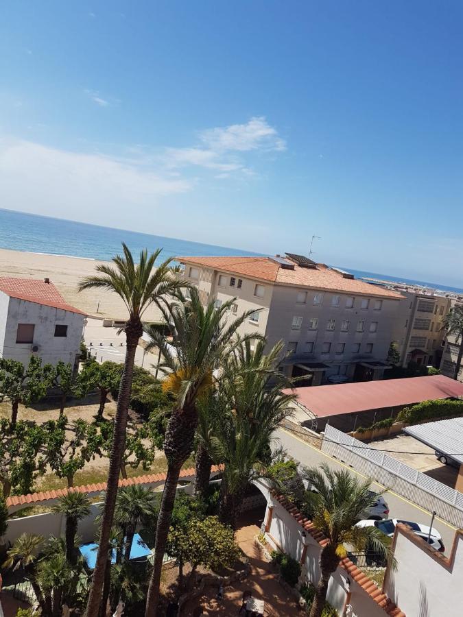 Hotel Comarruga Platja Kültér fotó